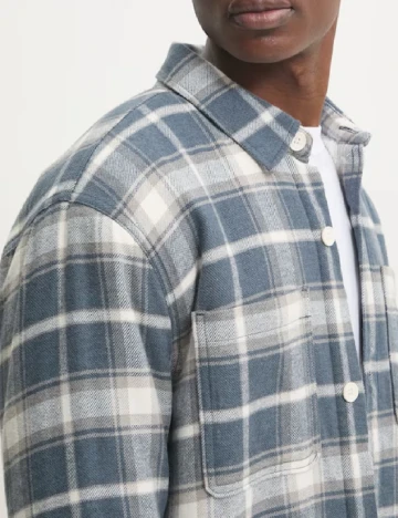 Jacheta Hollister, mix culori