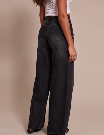 Blugi PrettyLittleThing, negru