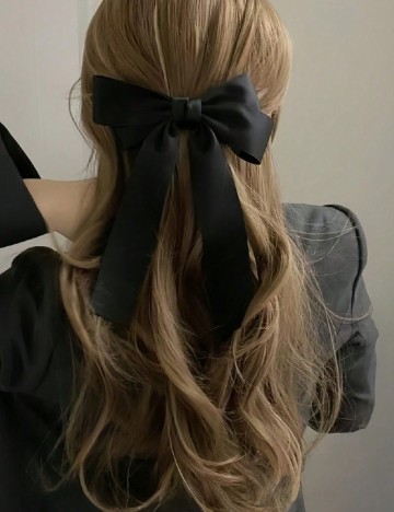 
						Clama de par SHEIN, negru