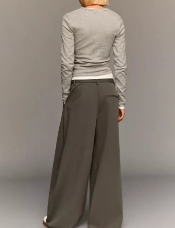 Pantaloni Bershka, maro