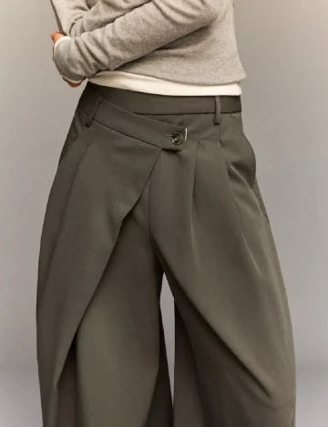 Pantaloni Bershka, maro