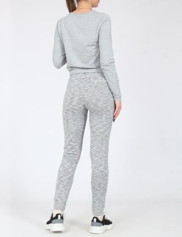 Pantaloni Bershka, gri deschis