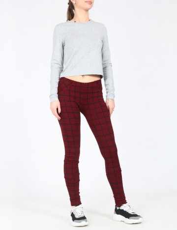 Colanti Bershka, rosu