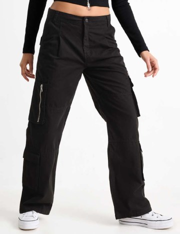 
						Pantaloni C&A, negru