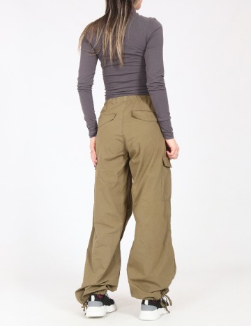Pantaloni Pull&Bear, verde
