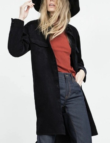 
						Jacheta Zara, negru