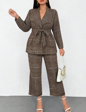 
						Compleu SHEIN CURVE, maro