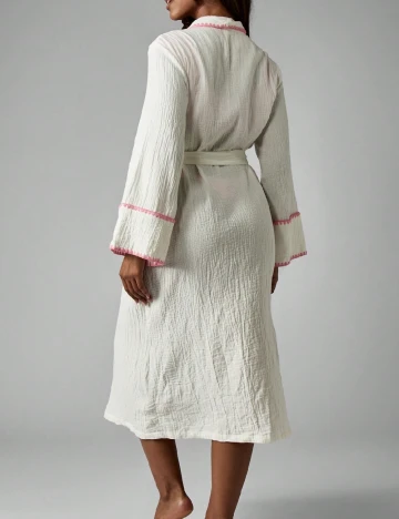 Halat Missguided, alb