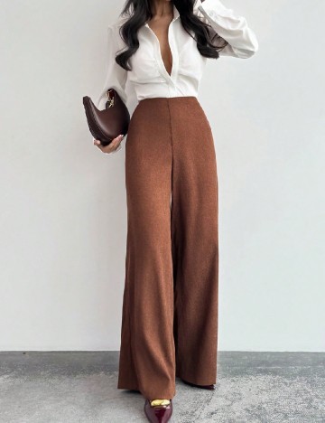 
						Pantaloni SHEIN, maro