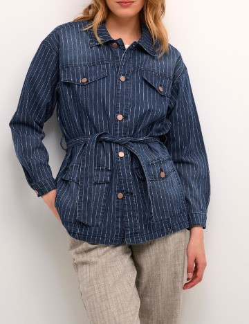 Jacheta Cream, bleumarin