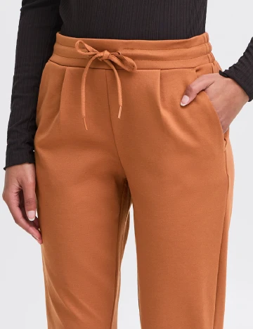 Pantaloni Ichi, maro