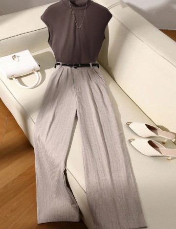 
						Pantaloni SHEIN, bej