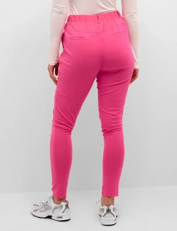 Pantaloni Kaffe, roz