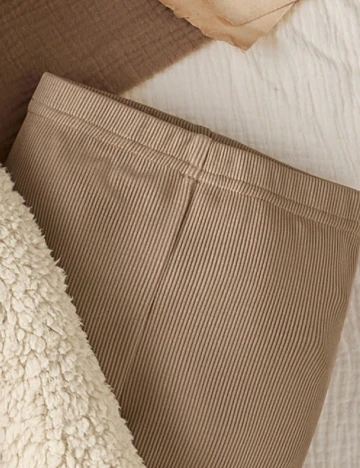 Compleu Shein Kids, crem