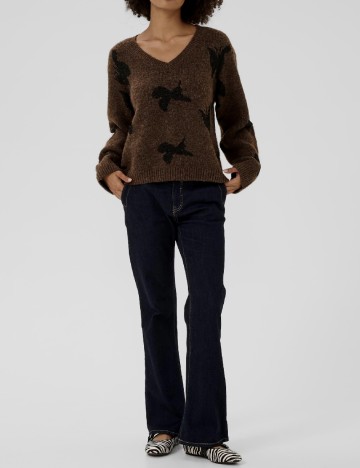 Pulover Culture, maro