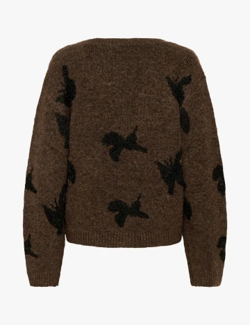 Pulover Culture, maro