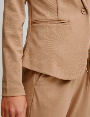 Sacou Ichi, maro deschis