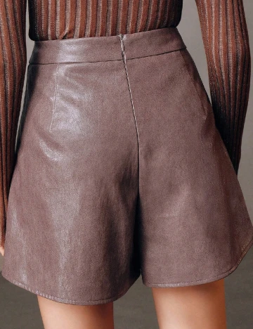 Pantaloni scurti Anewsta, roz pudra