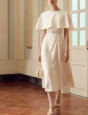 
						Rochie medie Zeylah, crem