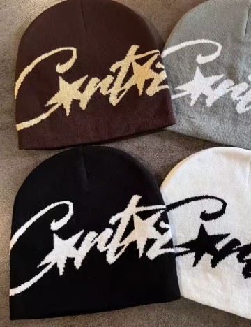 
						Caciula SHEIN, negru