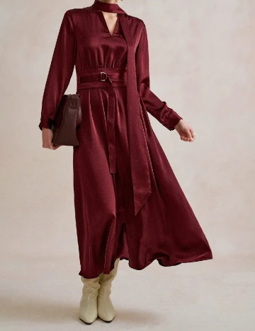 Rochie medie SHEIN, visiniu