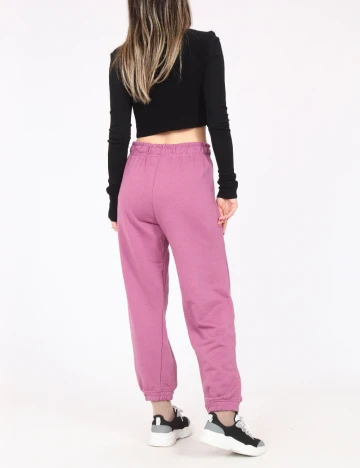 Pantaloni Bershka, mov