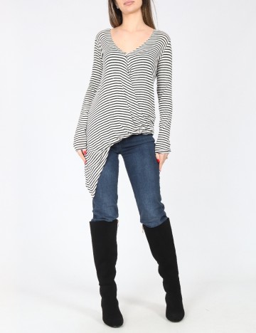 
						Bluza Bershka, alb/negru