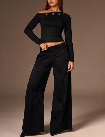 
						Pantaloni SHEIN, negru