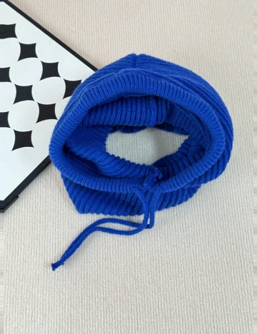 Caciula SHEIN, albastru