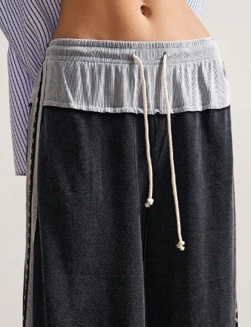 Pantaloni SHEIN, gri