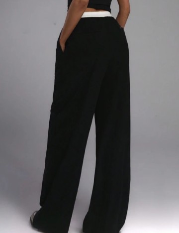 Pantaloni SHEIN, negru