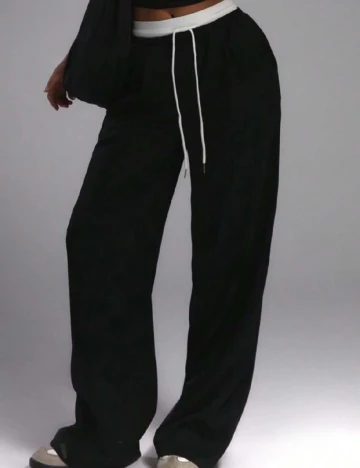 Pantaloni SHEIN, negru