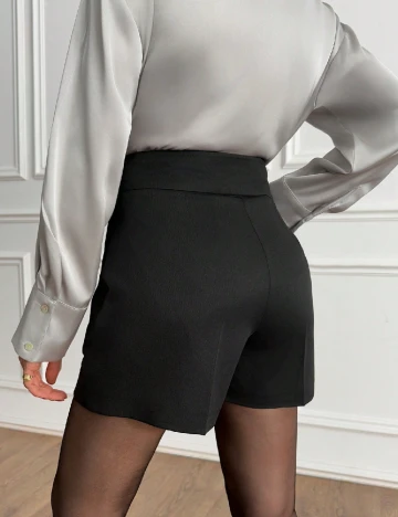 Pantaloni scurti SHEIN, negru