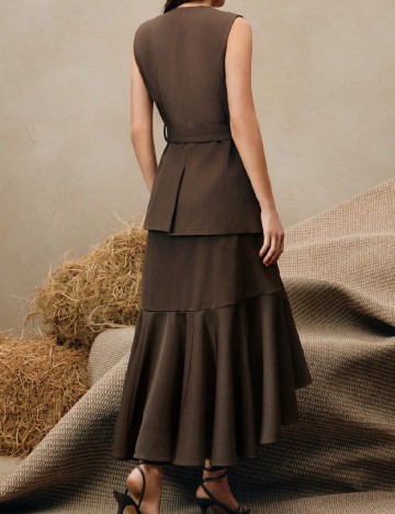 Compleu Anewsta, maro