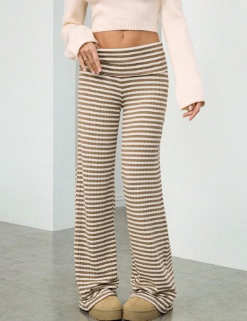 
						Pantaloni SHEIN, crem/maro