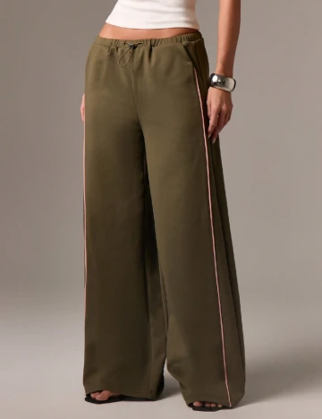 Pantaloni AiiRZ, verde