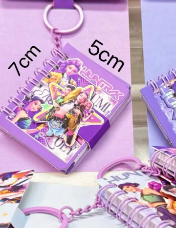 Breloc tip agenda SHEIN, mov