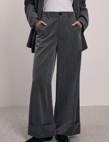 Pantaloni SHEIN, gri