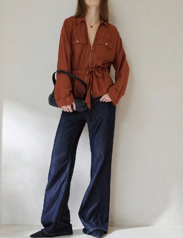 
						Bluza Aveloria, caramiziu