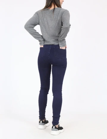 Blugi Bershka, bleumarin