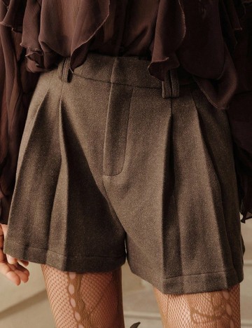 Pantaloni scurti Savoree, maro