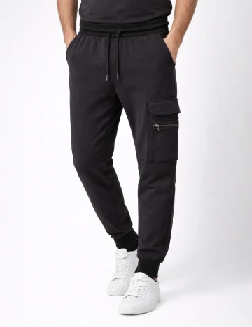 Pantaloni Bershka, negru