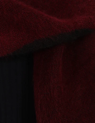 Fular Bershka, visiniu