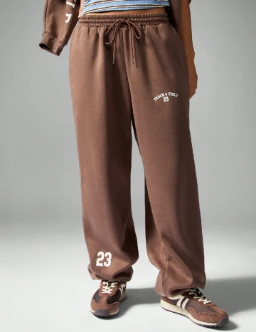 Pantaloni Missguided, maro