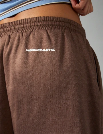 Pantaloni Missguided, maro