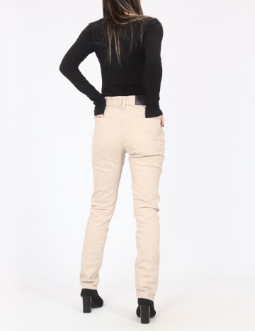 Pantaloni Bershka, maro deschis