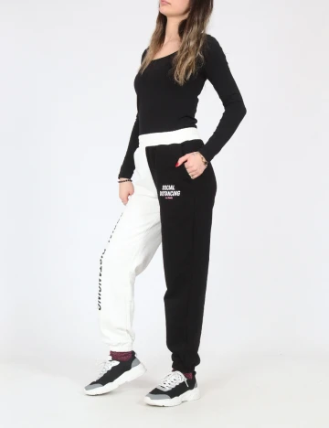 Pantaloni Bershka, negru/alb