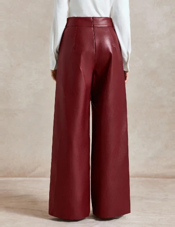 Pantaloni SHEIN, visiniu