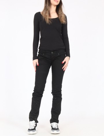 
						Blugi Bershka, negru