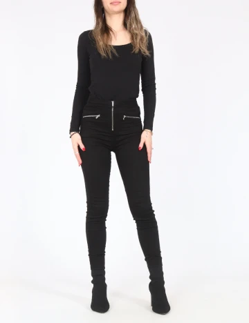 Blugi Bershka, negru